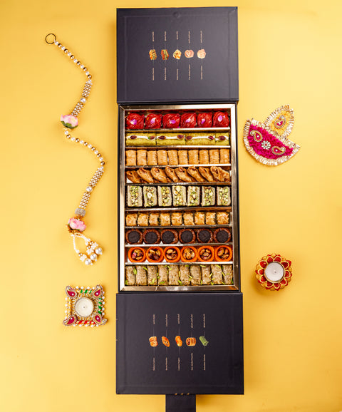 حلويات هندية متنوعة س